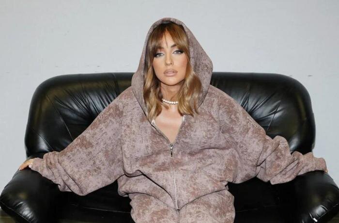 Обложка © Instagram (признан экстремистской организацией и запрещён на территории Российской Федерации) / marikraimbrery