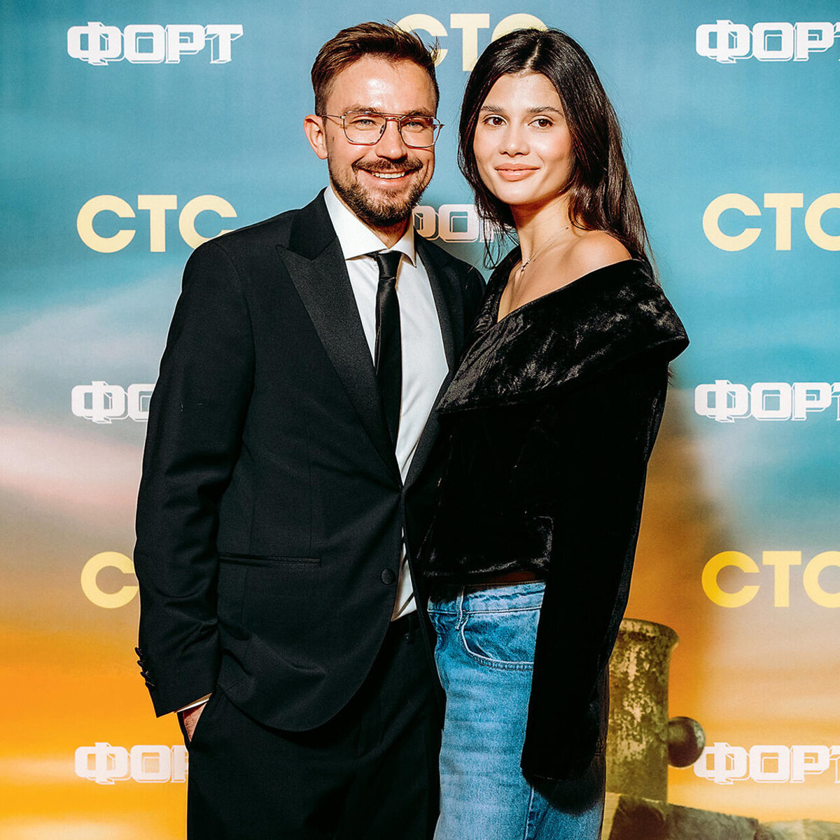    Александр Петров с женой Викторией Пресс-служба СТС