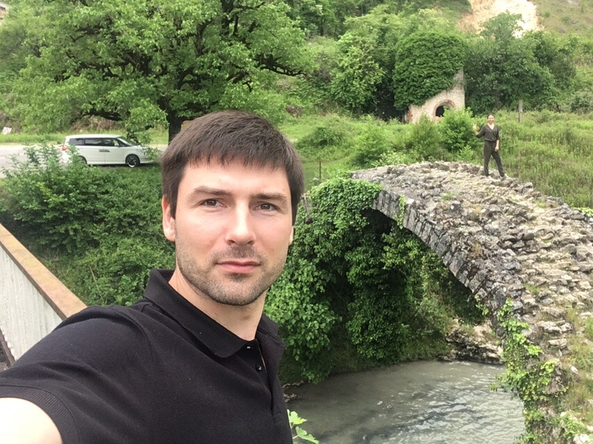 Николай - тот самый владелец гостиницы в Гудауте, который решился начать всё с нуля