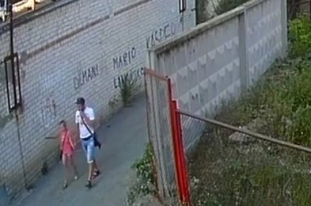    Педофил попал на видеокамеру вместе с жертвой. Фото: пресс-служба СКР по Челябинской области