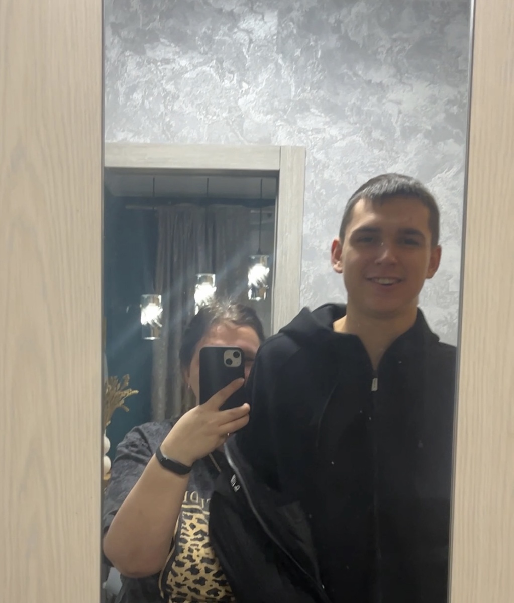 Мама как карлик рядом🤣 мой рост 168 см