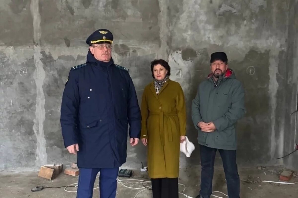    Прокуратура потребовала ускорить ремонт молодежного центра в Колпашеве