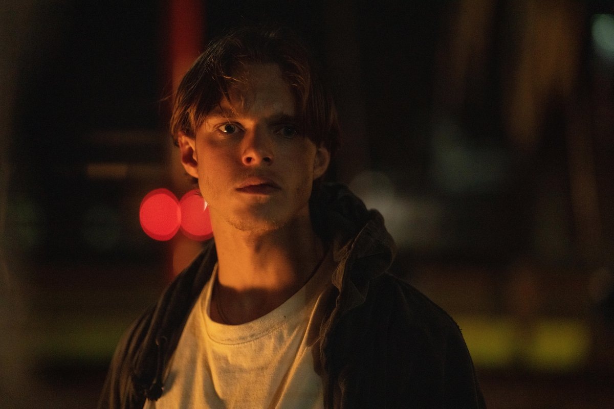 Фильм Песочный человек 2025 - Сюжет и рецензия, Новинки кино, мистический хоррор 2025