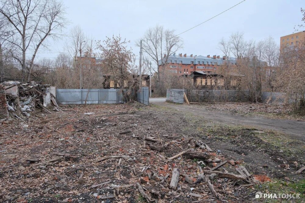    Территория, где стояли дома по Гоголя 50 и 50/1, © РИА Томск. Никита Гольцов