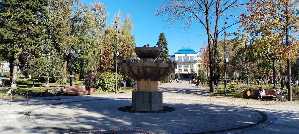 Сквер "Центральный" (Фото: Nixe (Bearna Team))