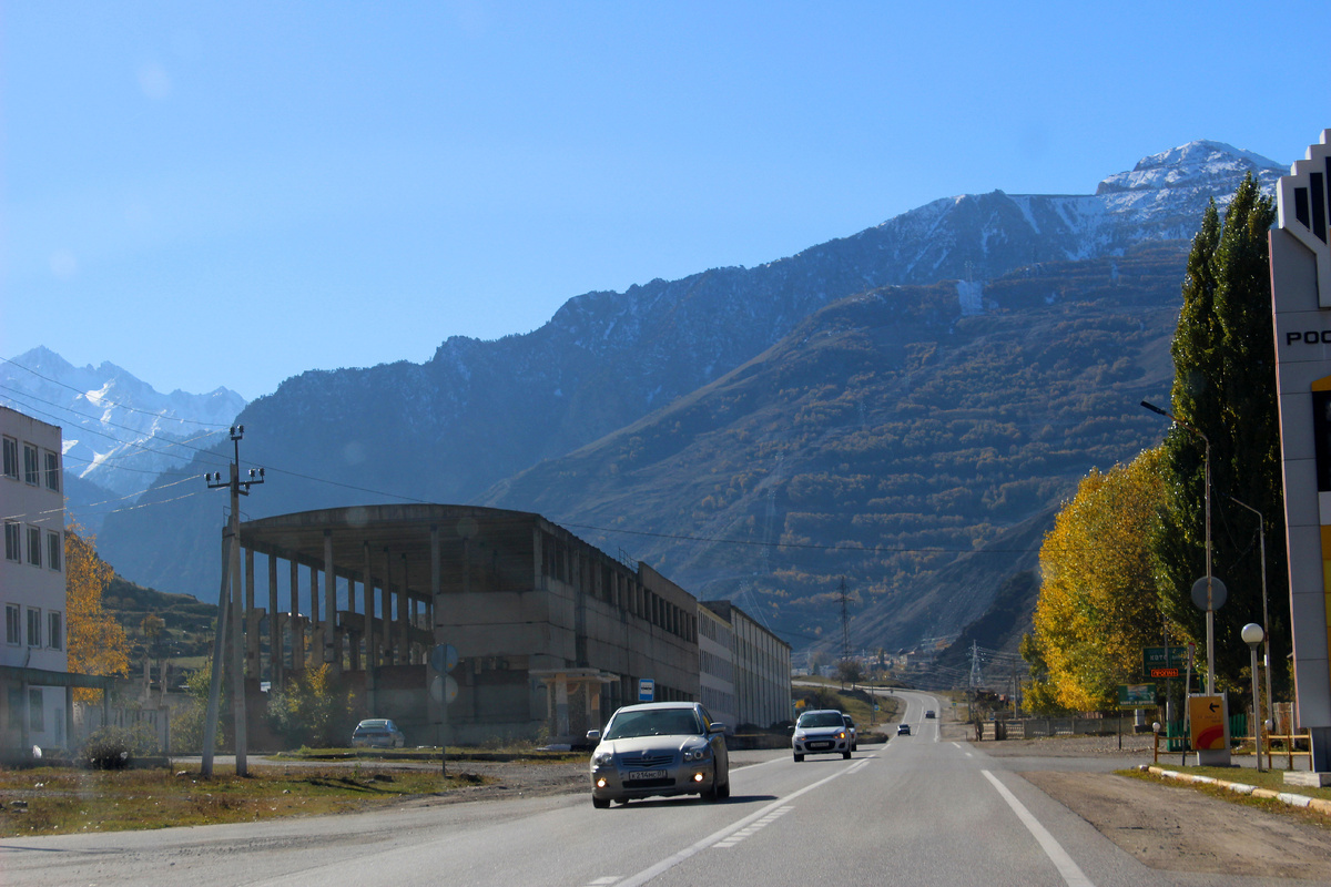 Россия: главные причины почему не работает горный комбинат Тырныауза. Фото из Яндекс картинки