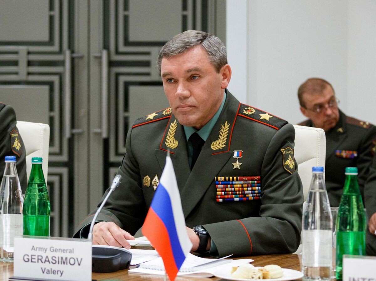    Начальник Генерального штаба Вооруженных сил РФ - первый заместитель министра обороны РФ генерал армии Валерий Герасимов© РИА Новости / Пресс-служба Минобороны РФ