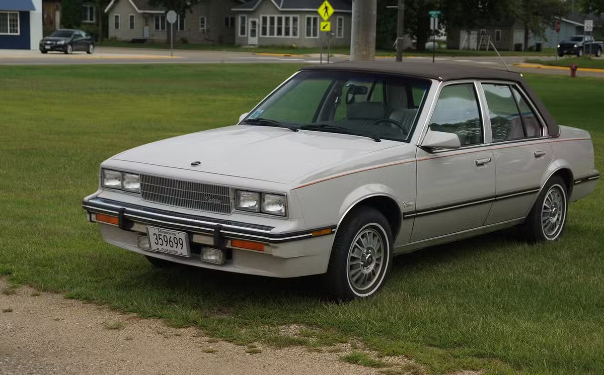 Cadillac Cimarron (1982–1988)