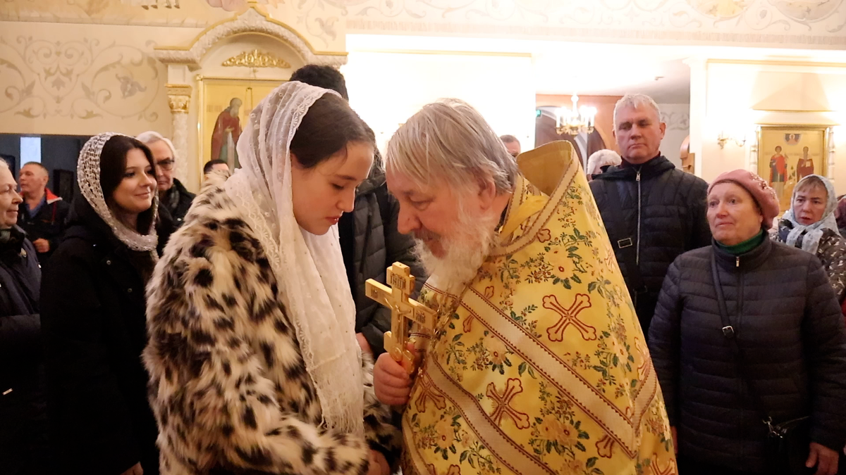 Отец Александр и Маруся. После проповеди