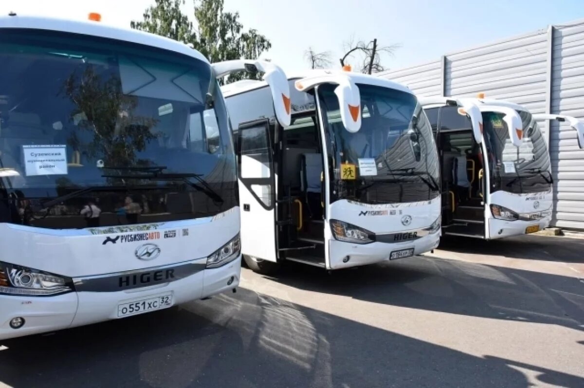    Руководители Брянщины поздравили работников автомобильного транспорта