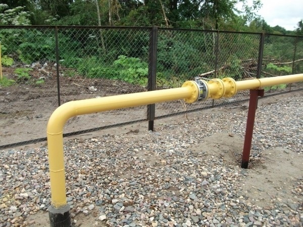    В Советском районе коммунальщики устраняют повреждение распределительного газопровода