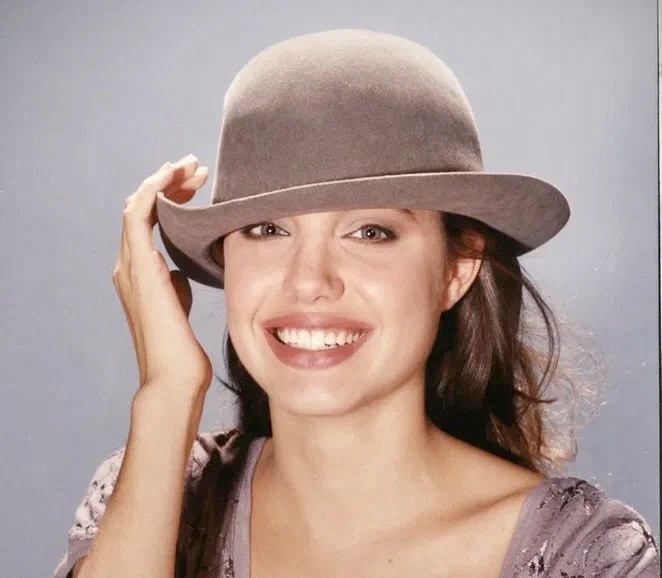 Актриса Анджелина Джоли (фото из интернета)