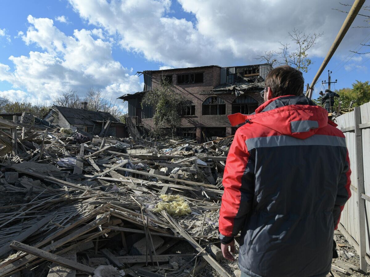    Последствия обстрела Ясиноватой в ДНР© РИА Новости / Таисия Воронцова