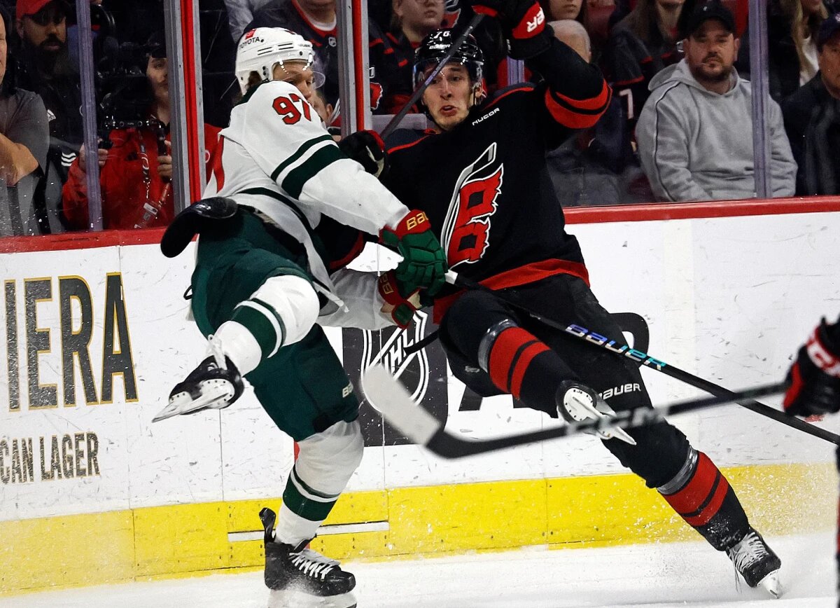     TSN о попытке «Каролины» заполучить Капризова: клуб был готов ударить по-крупному