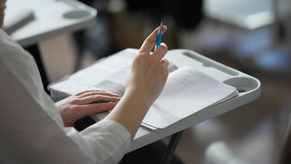     В Институте Пушкина разъяснили, когда "вы" нужно писать с заглавной буквы ИЗВЕСТИЯ/Дмитрий Коротаев