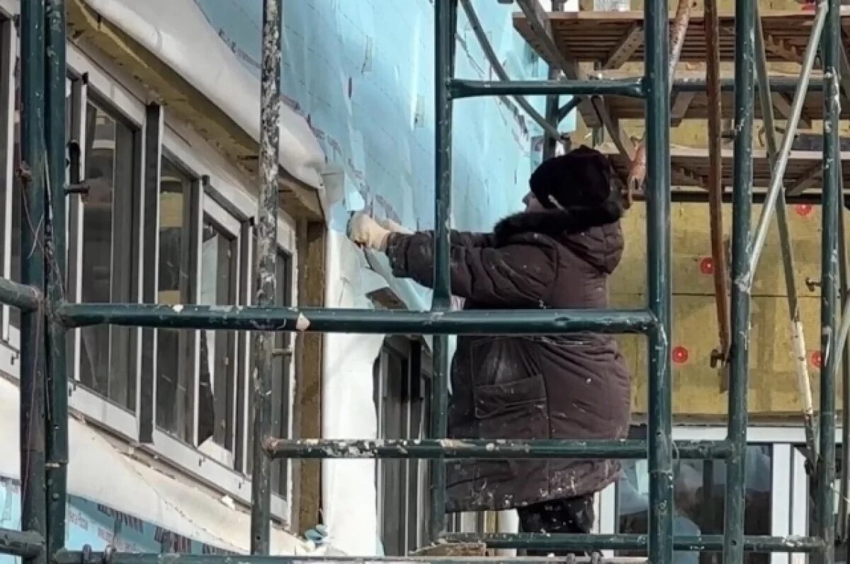    Строители полностью заменили все слои кровли и гидроизоляцию.