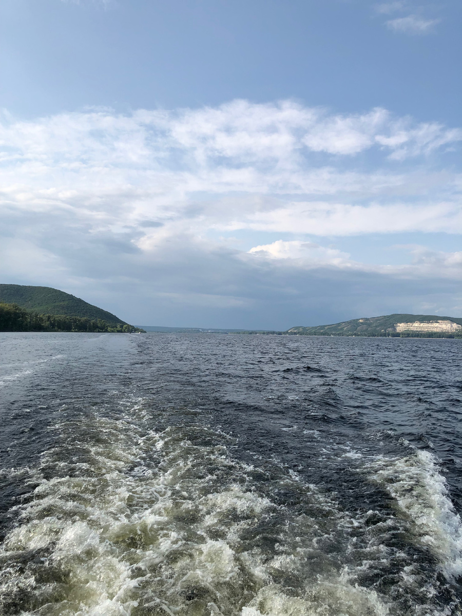 Вид гору Тип-Тяв с Волги. Фото автора.