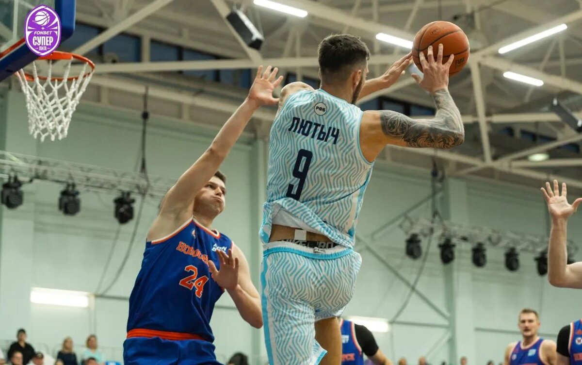    Ижевский баскетбольный клуб «Купол-Родники» победил «Новосибирск»