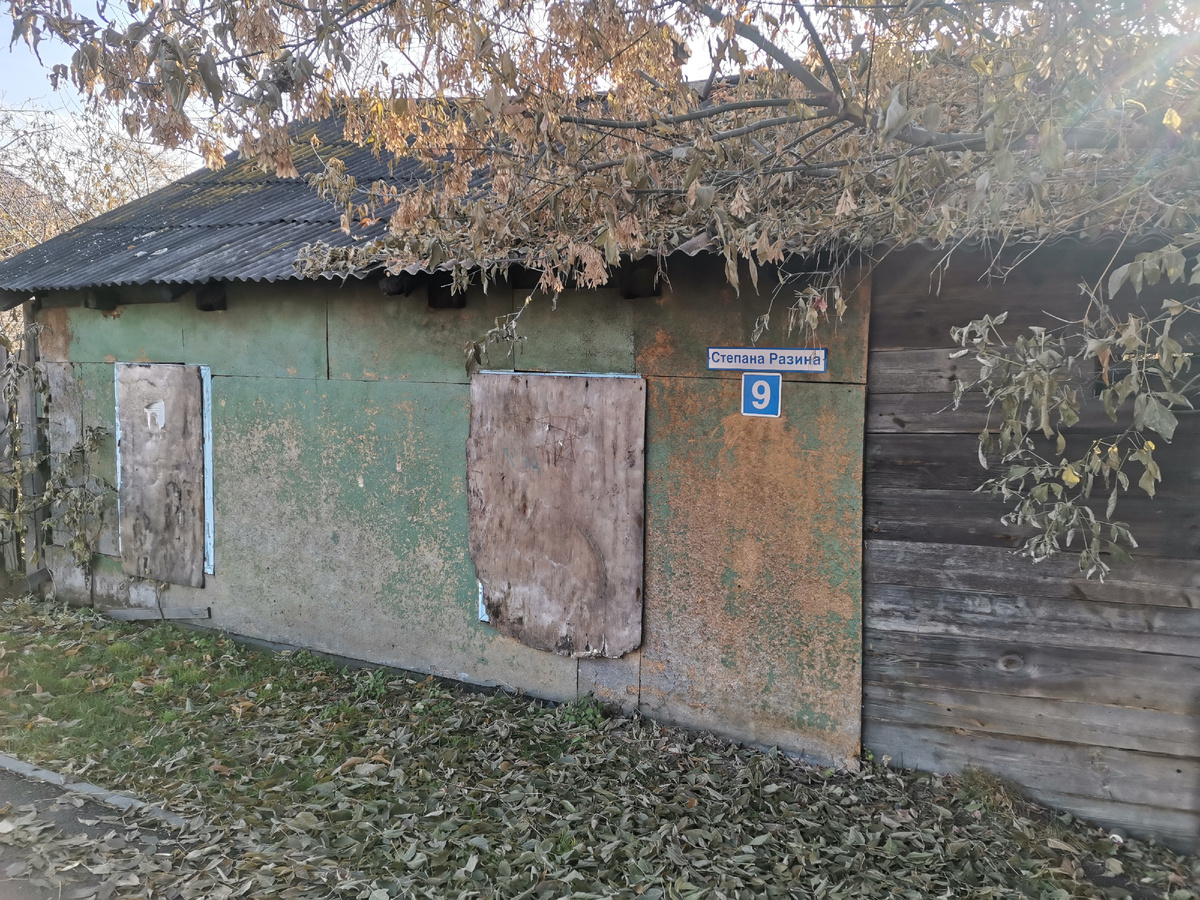 Вид со стороны улицы. 