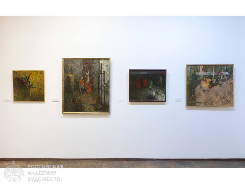 Экспозиция произведений Раисы Лебедевой (1940-2025) в МВК РАХ (Москва, Пречистенка, 19). Фото: Виктор Берёзкин, пресс-служба РАХ. 2025