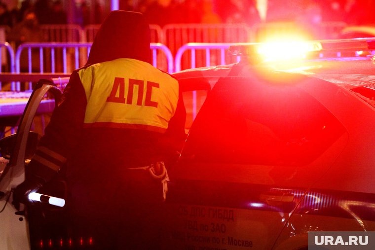     Водитель легковушки не остановился на требование сотрудников ГИБДД