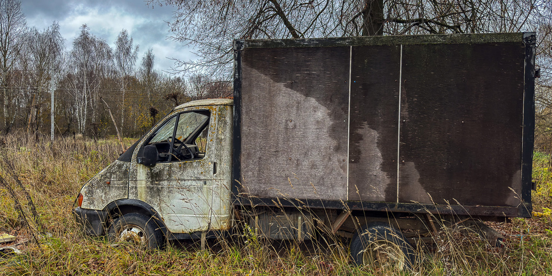 Нашел под Коломной заброшенную «Газель». Выкупить, сделать из неё кемпер или пусть сгниет?