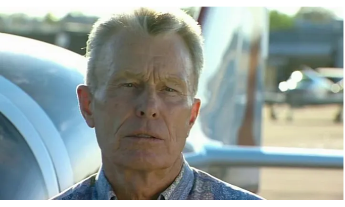 Капитан Дэвид Кронин, фото 2001 года. (Mayday)