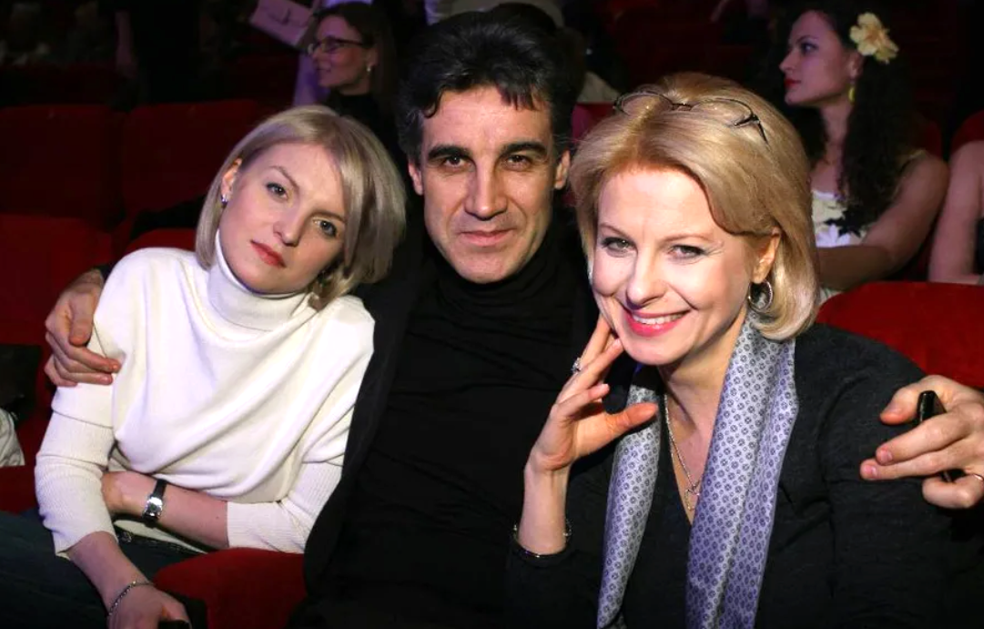 Валентина с Алексеем Пимановым и дочерью Даоьей