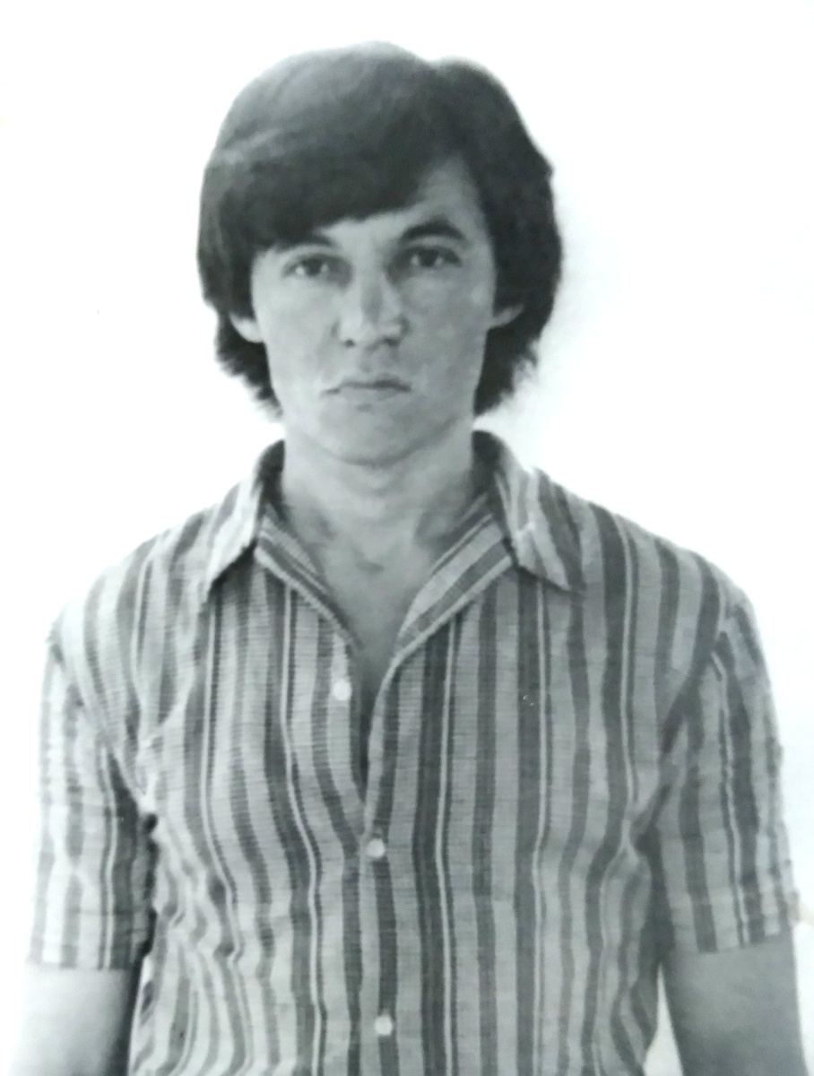 Таким я был на первом курсе института; 1970 год.
