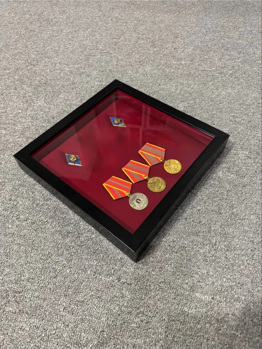 Медали в рамке оформление