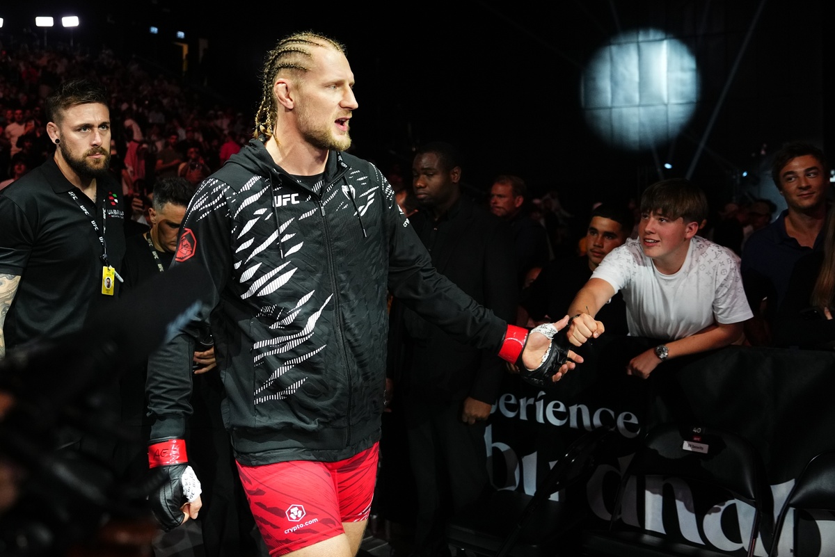     Александр Волков