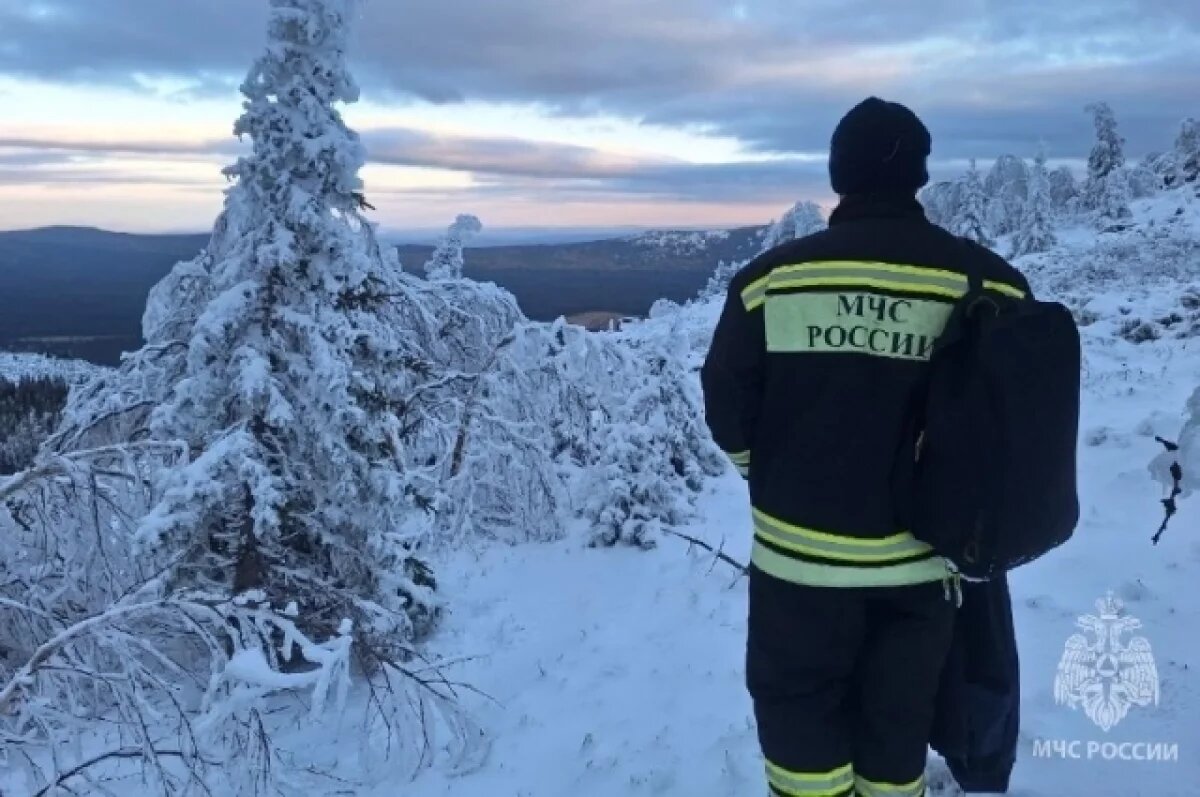    Красоты губят.