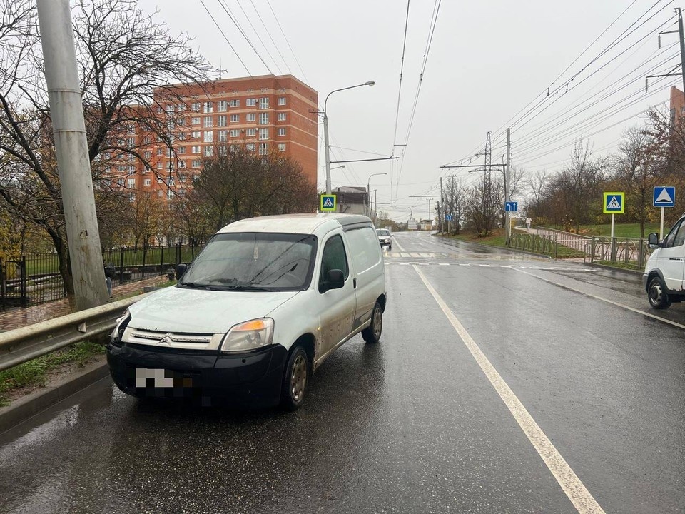    В Ставрополе водитель автомобиля «Пежо» сбил пешехода. Фото: Госавтоинспекция Ставрополья