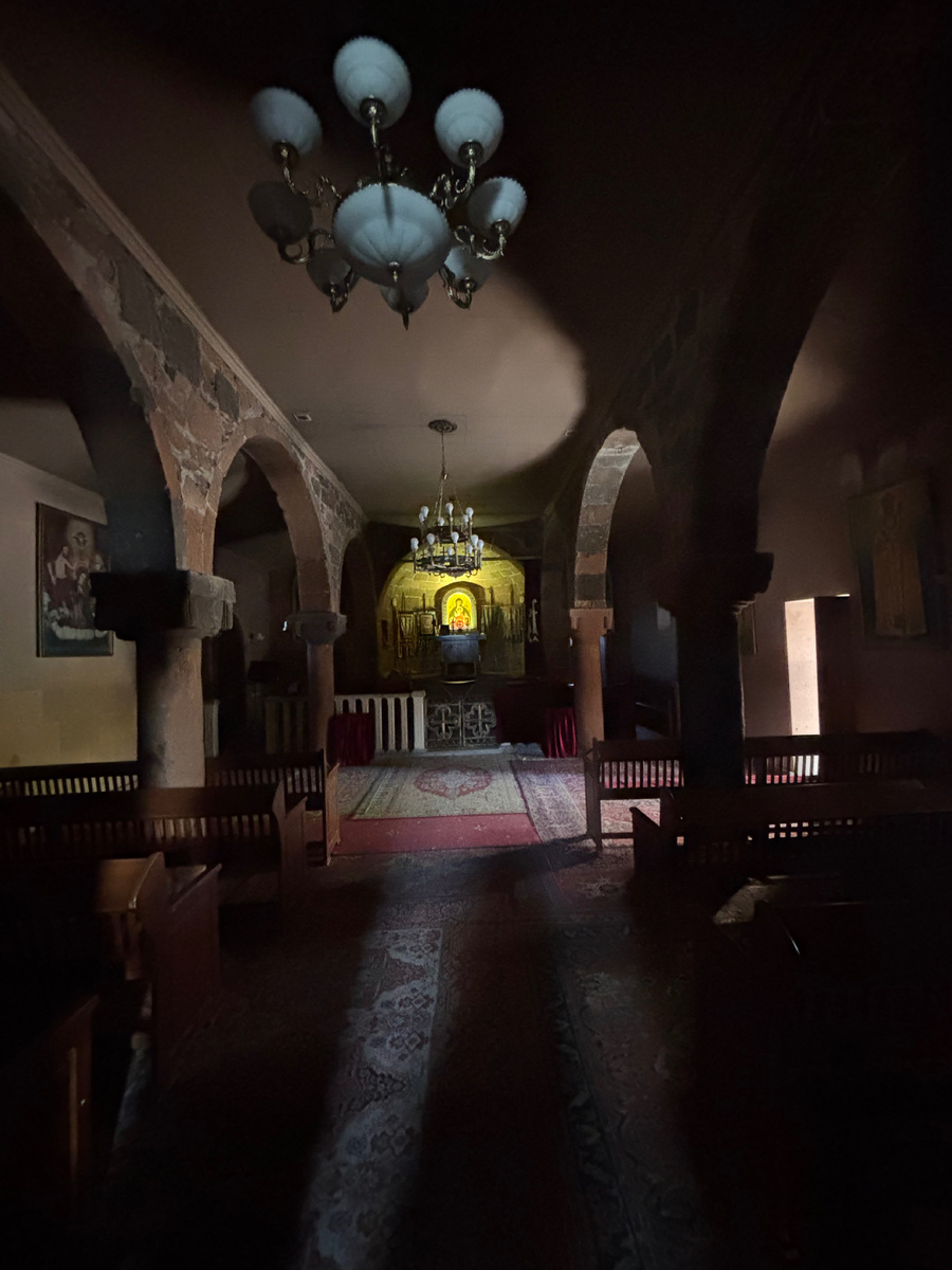 Внутренне убранство церкви Святой Степанос