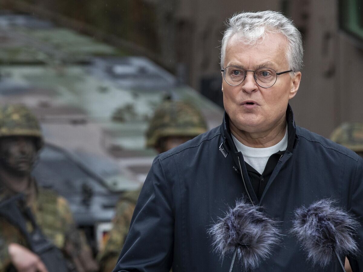    Президент Литвы Гитанас Науседа во время совместной пресс-конференции с канцлером Германии Олафом Шольцем© AP Photo / Mindaugas Kulbis