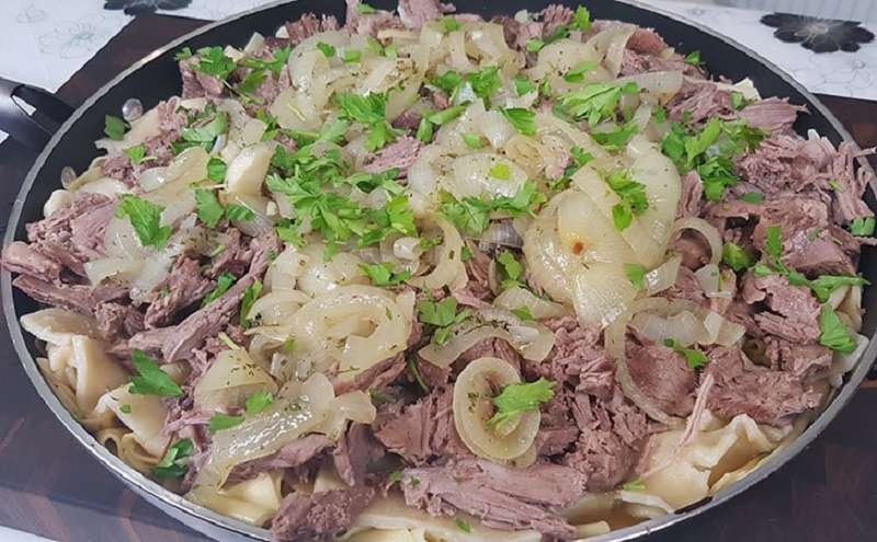 Бешбармак по-казахски: праздник вкуса начинается с традиций