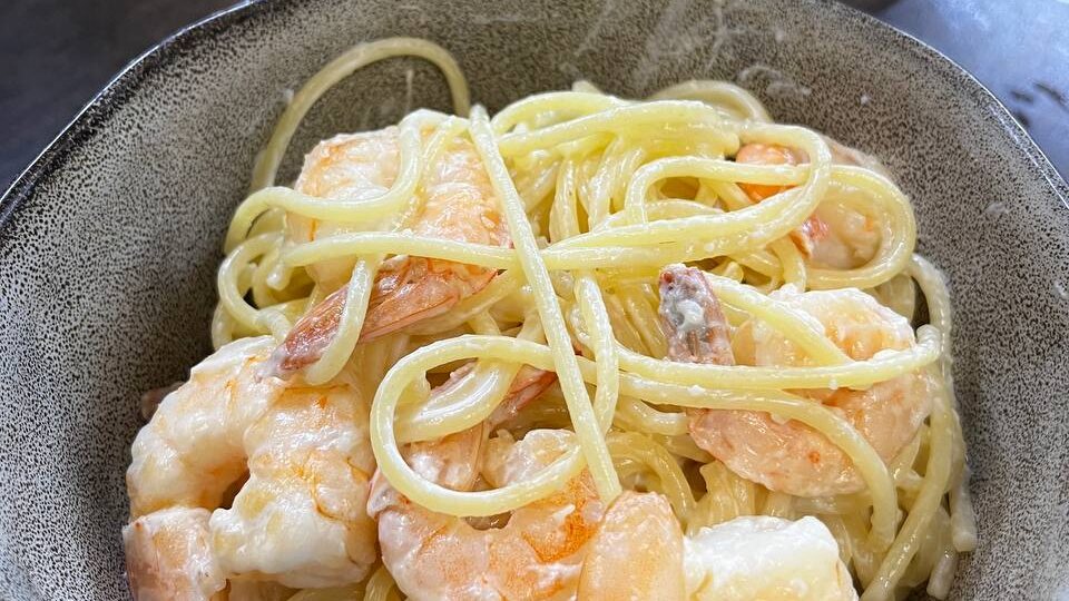 Паста с креветками в сливочном соусе