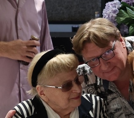 Наталия Белоусова и автор канала "Пераново перо" Олег Перанов. Фото Валерия Туголукова