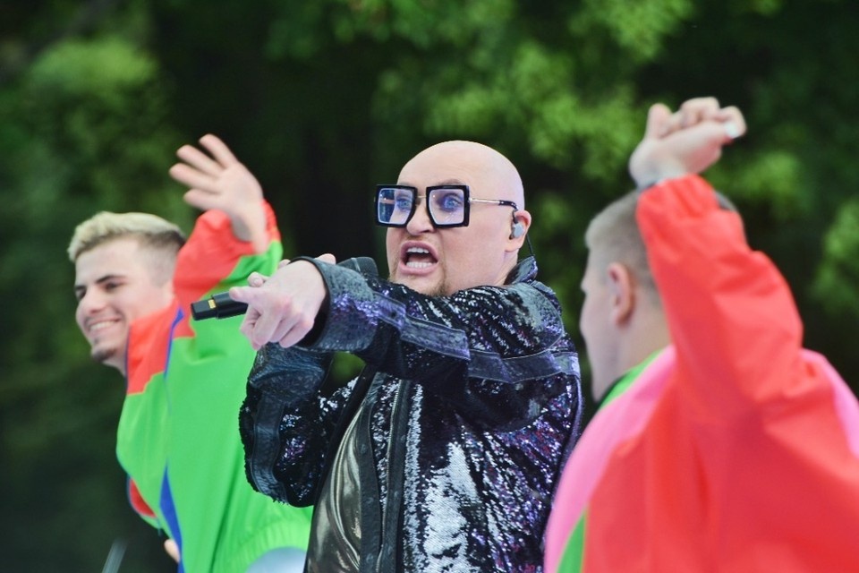    Певец Шура выиграл 220 тысяч рублей в шоу «Пятеро на одного». Даниил ОПАРИН