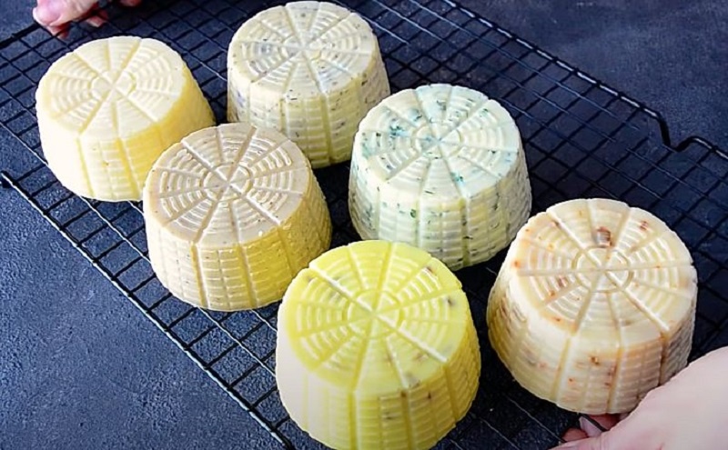 Домашний сыр за копейки: как сделать шесть видов вкуснейшего сыра из простых продуктов