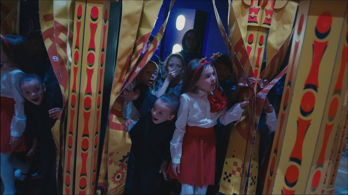 Уникальный новогодний праздник для детей от 6 до 12 лет
