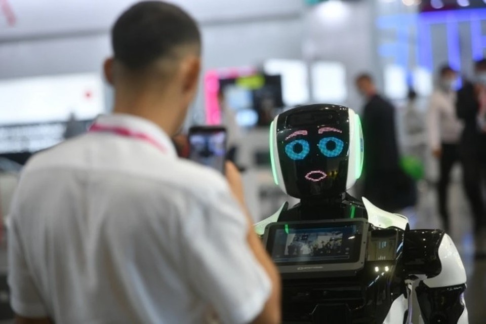   Алексей БУЛАТОВ