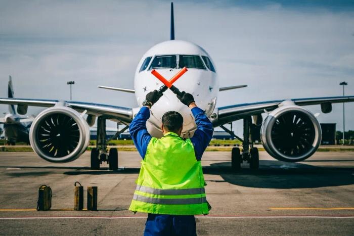 Обложка © Shutterstock / FOTODOM / Yelena Temirgaliyeva