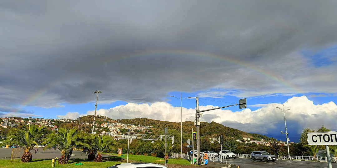 Отдых в Сириусе. Какой лучше - подешевле или подороже? Ответ неочевиден.