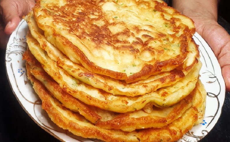 Ленивые хачапури за 10 минут: грузинский завтрак на вашей кухне