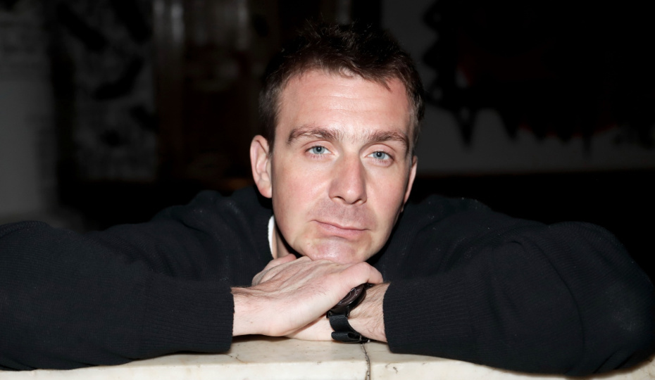 Александрова, переезд в Ригу, мнение об СВО: как живет актер Антон Васильев