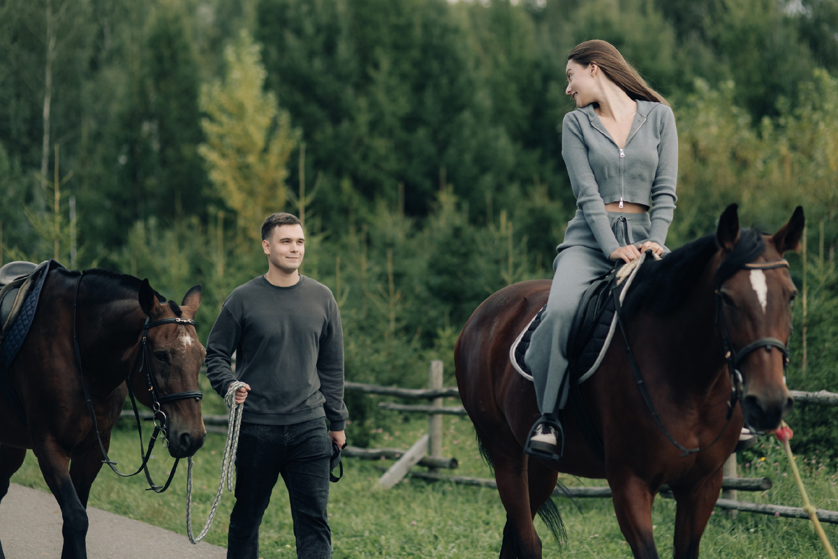 лав стори в конном клубе