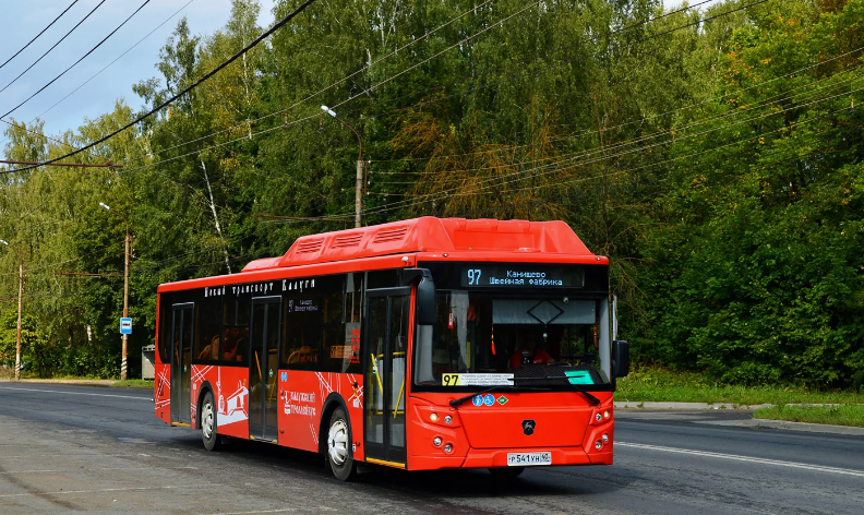 где сейчас едет автобус