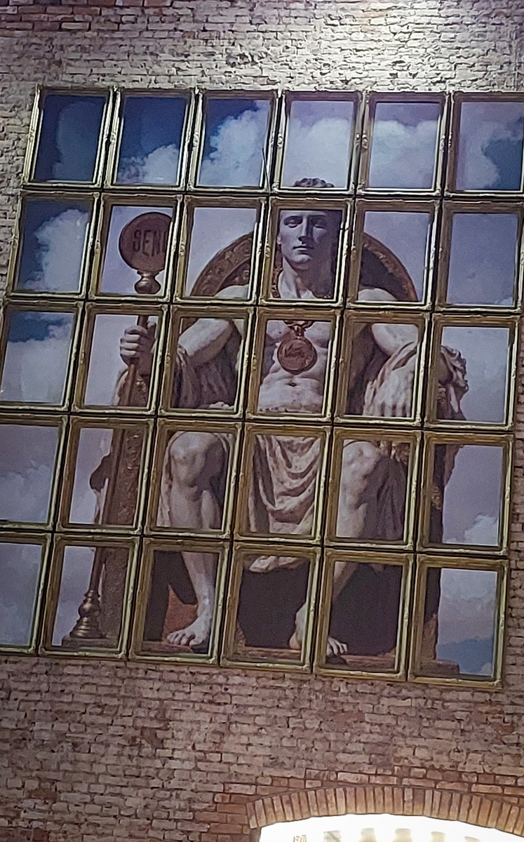 Рамы объемные, смотрится интересно