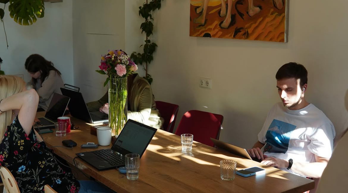 Коммуна на Комендантском